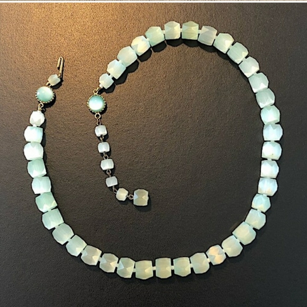 Czech Russian Cane Bead Necklace Celadon VNTG EUC - Picture 3 of 5